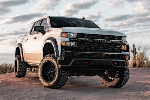Chevrolet Silverado 1500 LTD Fender Flares - Rough Country - Defender - White Sands - 2022+